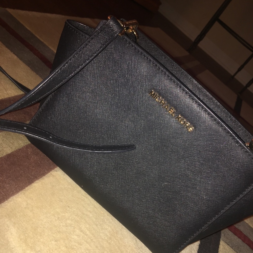 Micheal Kors Mini Purse